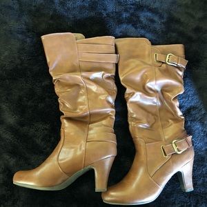 Madden Girl Boots🍂🍁